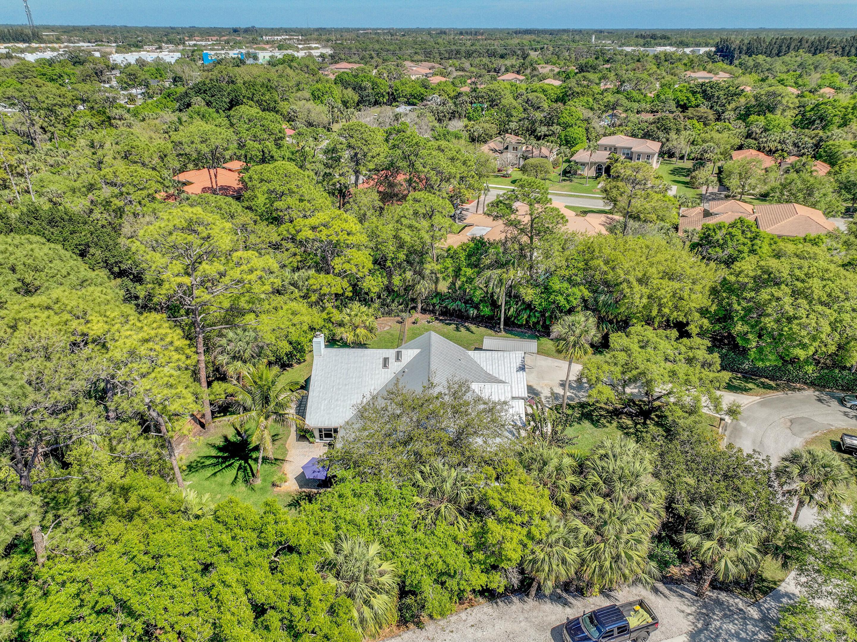 8288 SW Oak Hammock Court