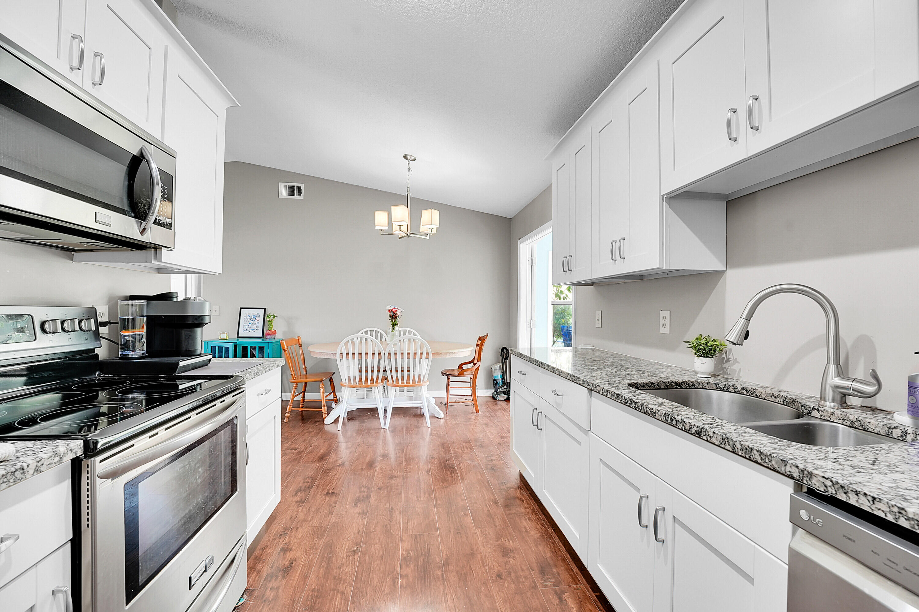 2886 SW South Calabria Circle, Port St. Lucie