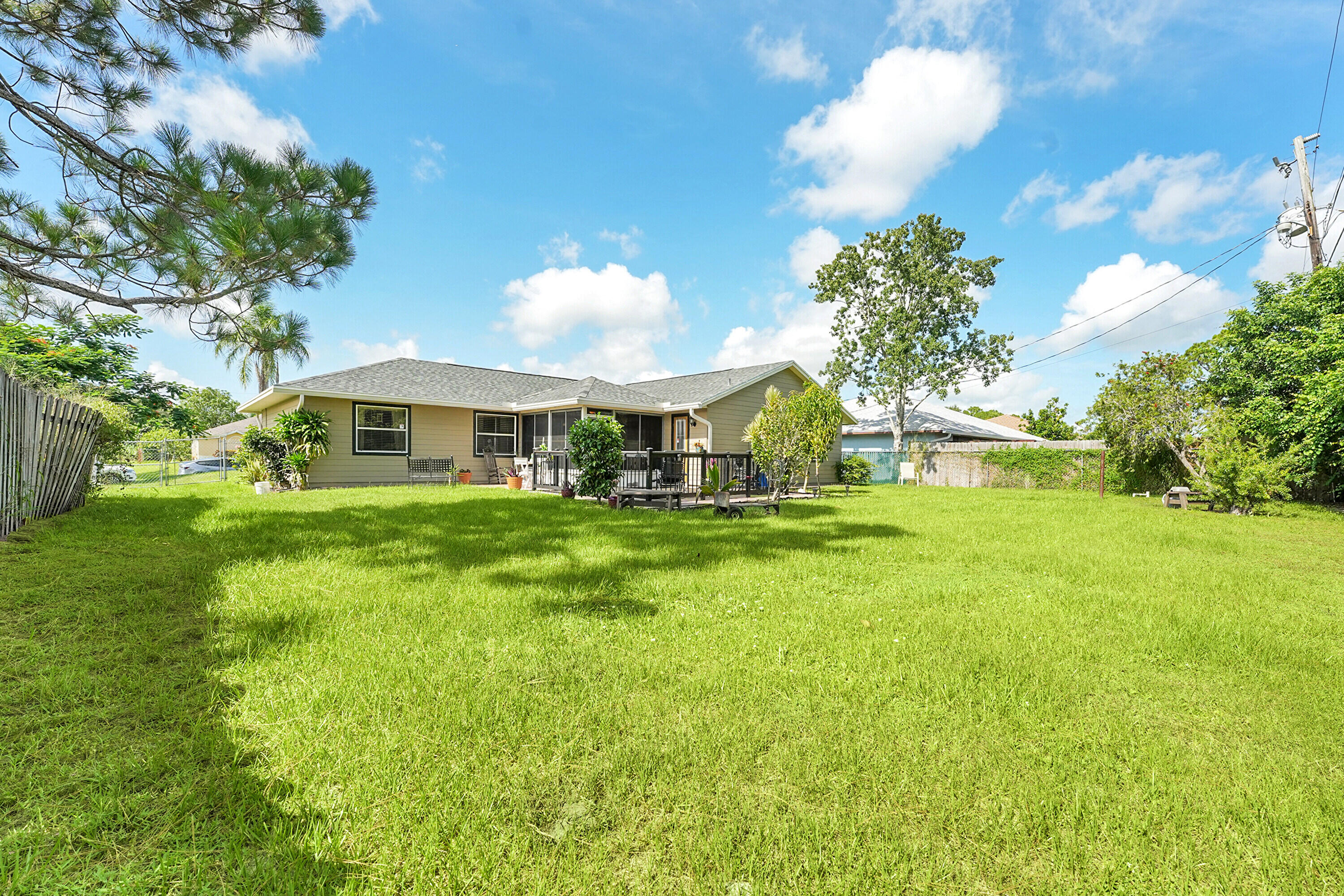 1817 SW Whipple Avenue, Port St. Lucie