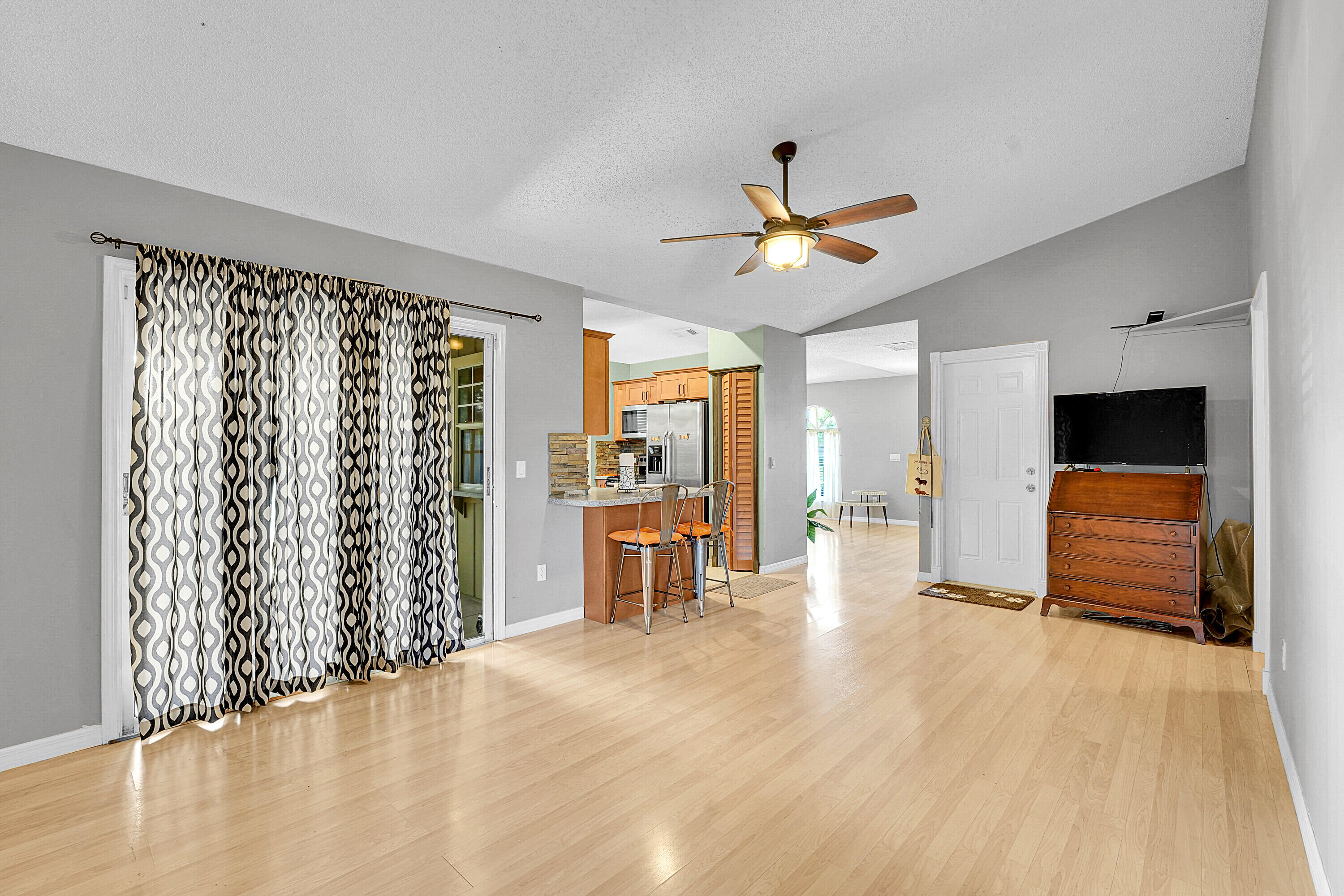 1817 SW Whipple Avenue, Port St. Lucie