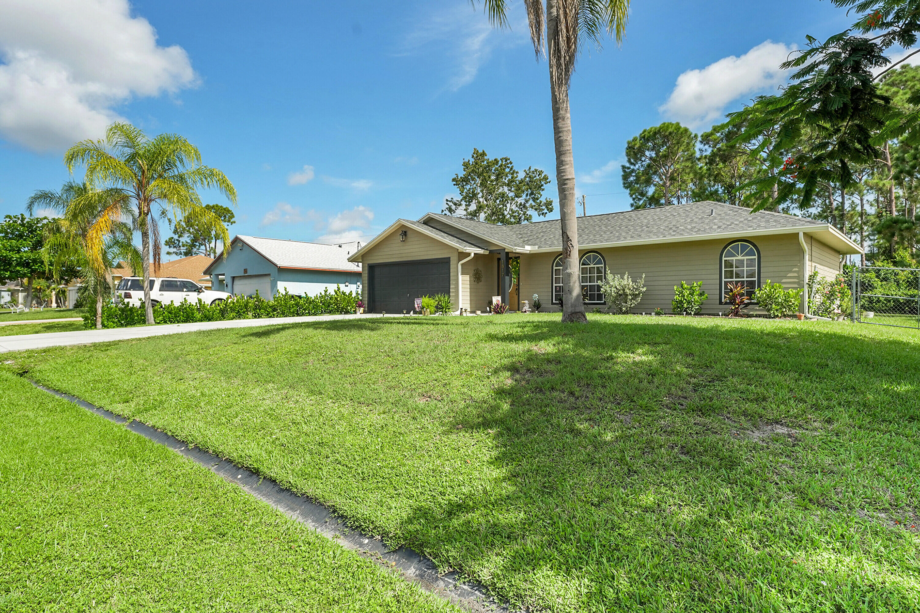 1817 SW Whipple Avenue, Port St. Lucie