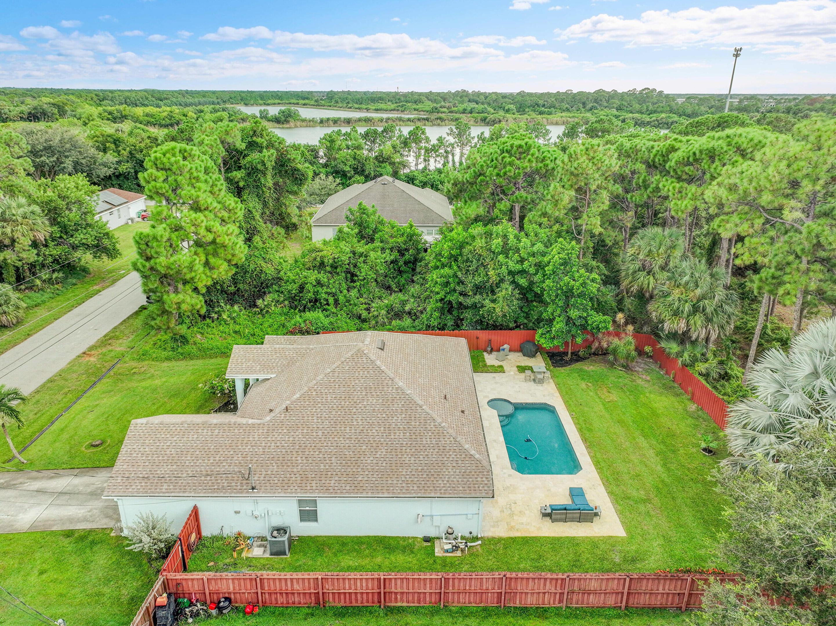 3672 SW Conibear Street, Port St. Lucie