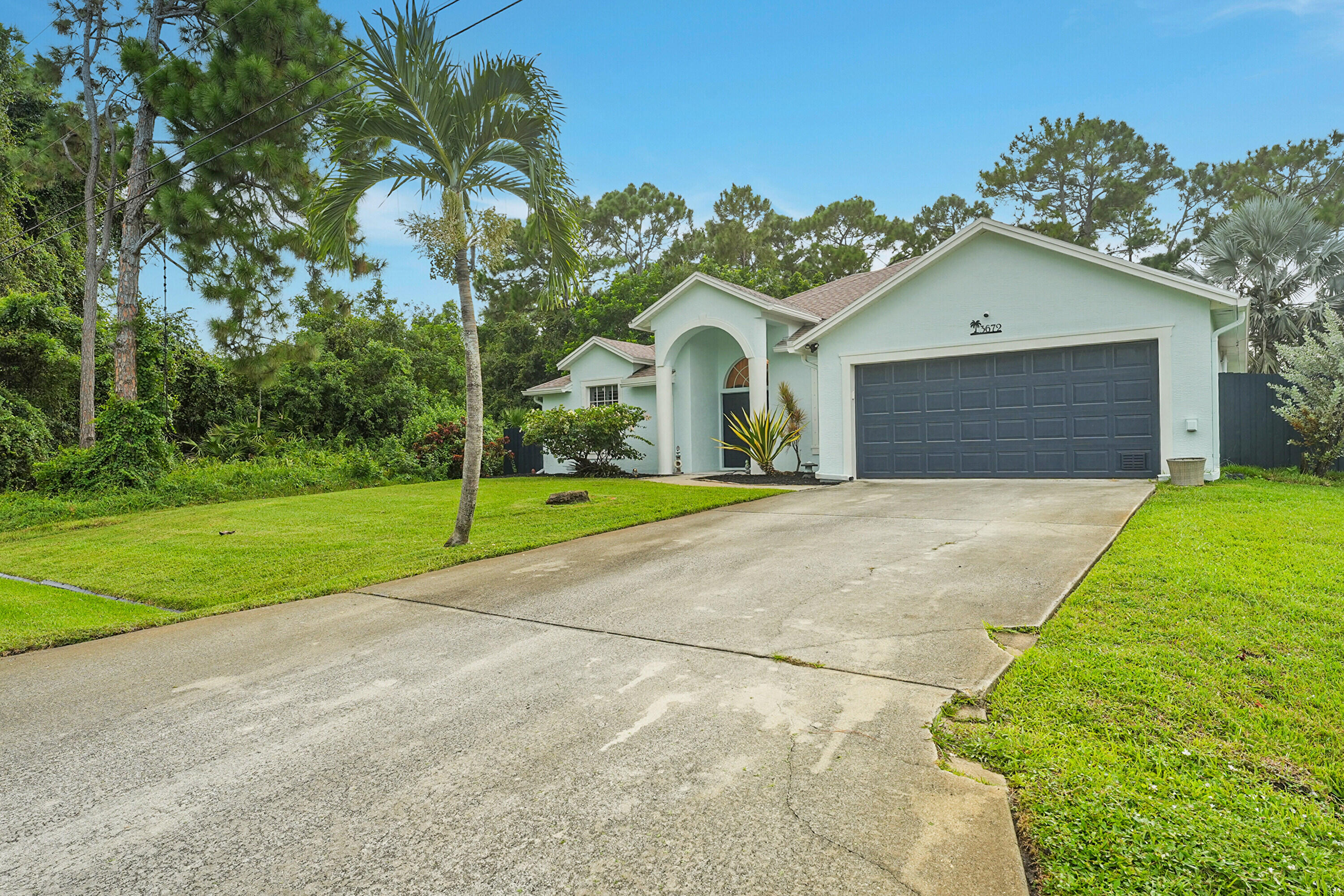 3672 SW Conibear Street, Port St. Lucie