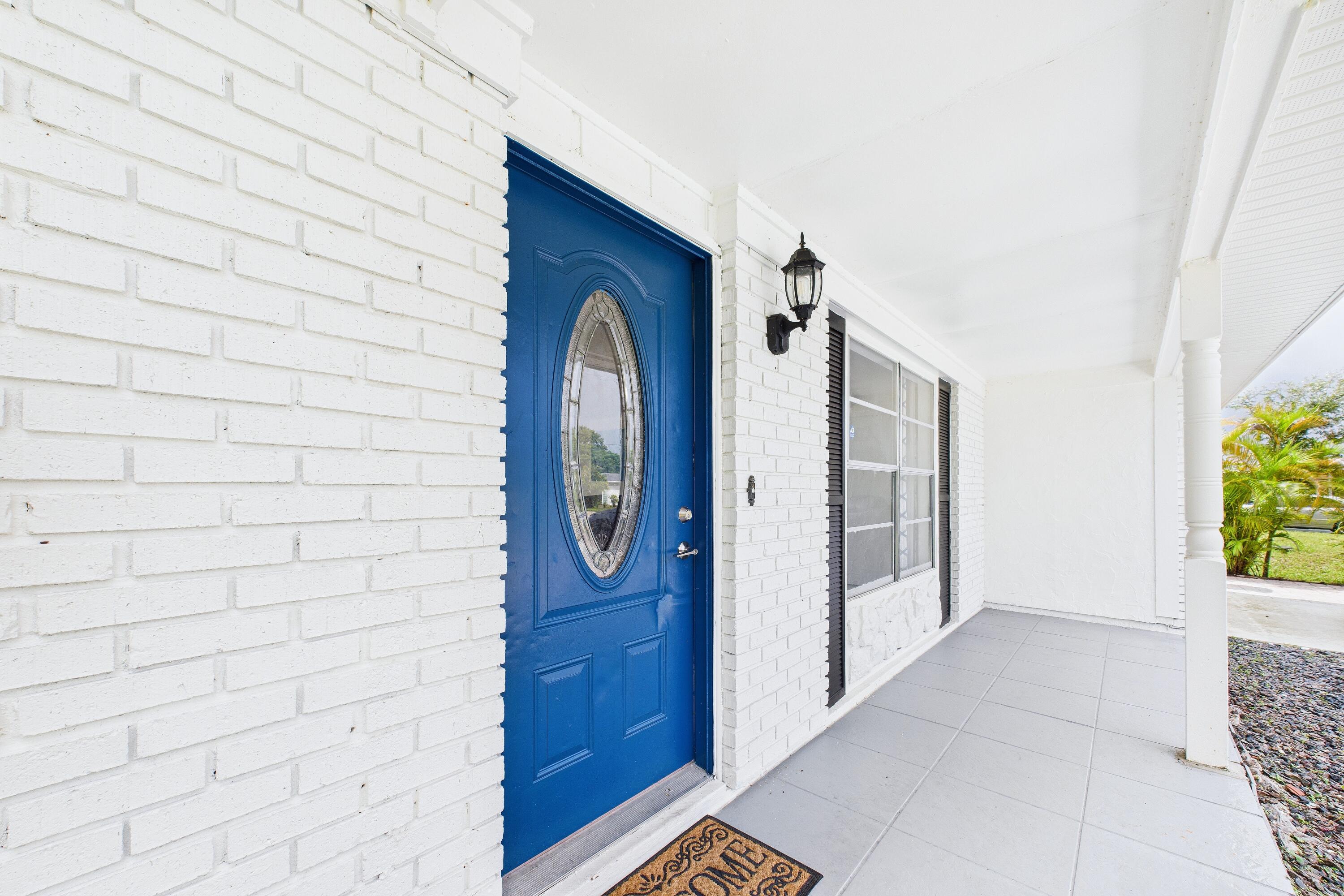 708 NW Floresta Drive, Port St. Lucie
