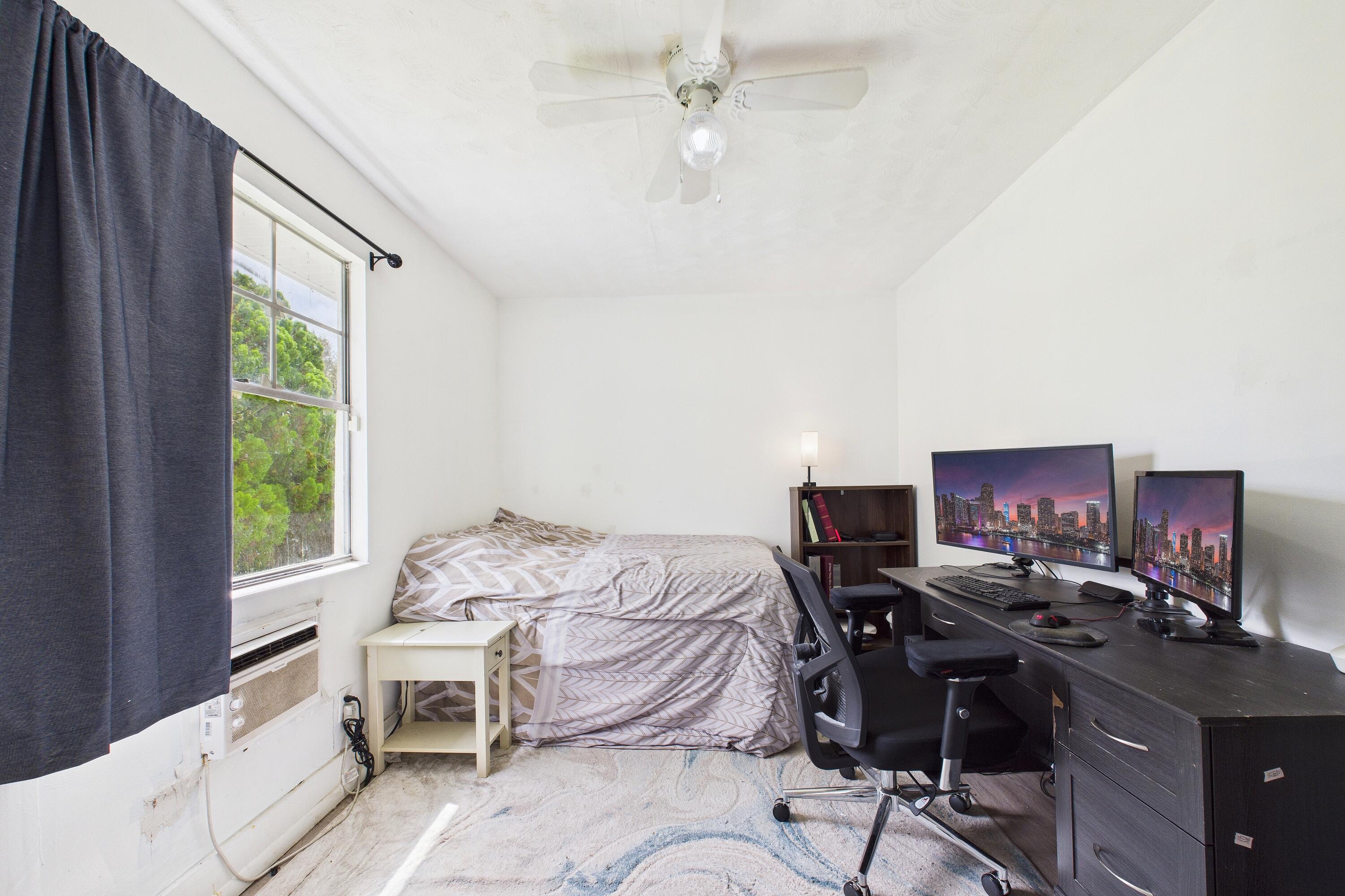 708 NW Floresta Drive, Port St. Lucie