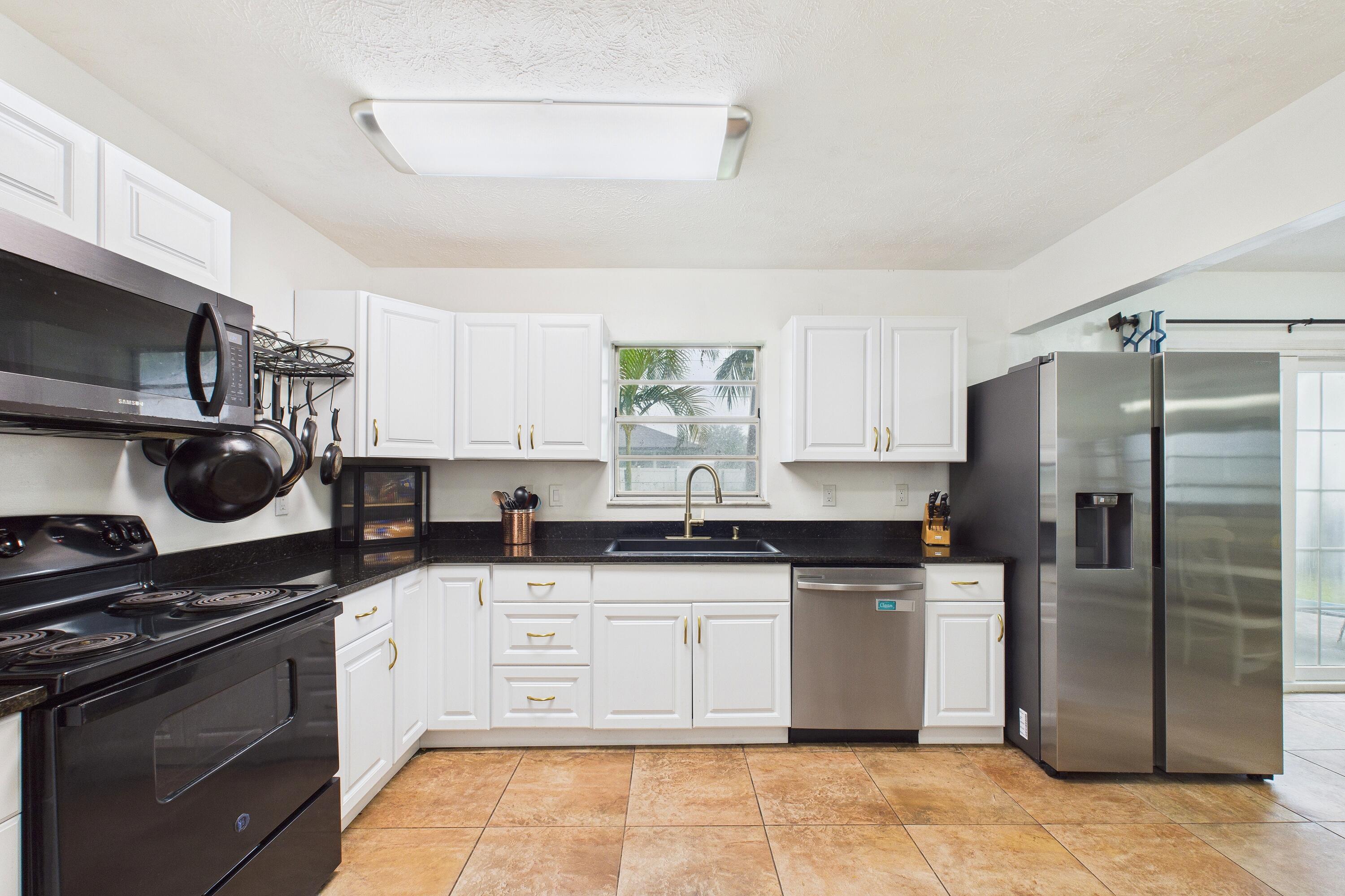 708 NW Floresta Drive, Port St. Lucie