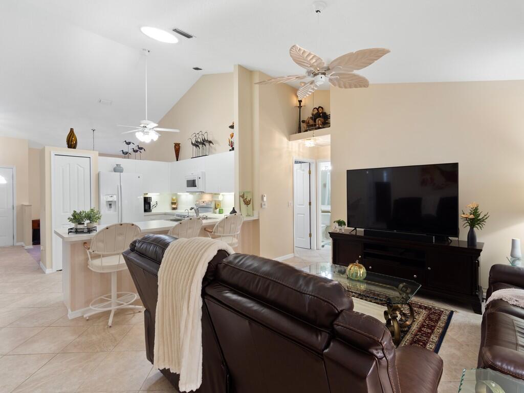 456 NW Casanova Circle, Port St. Lucie