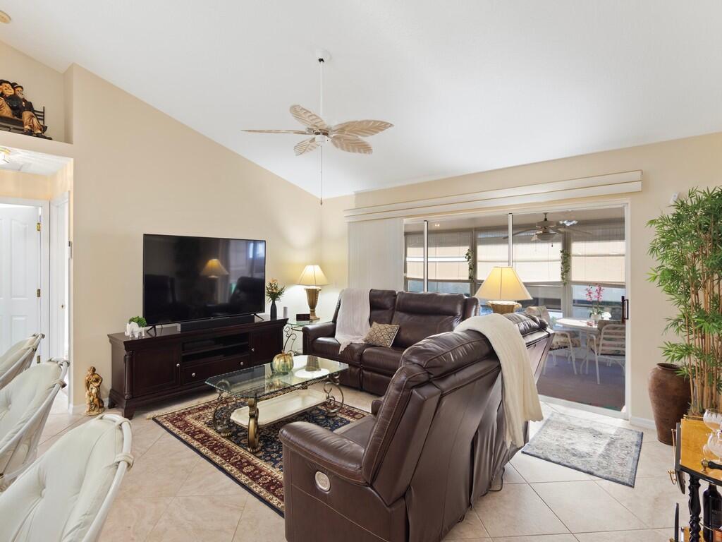 456 NW Casanova Circle, Port St. Lucie