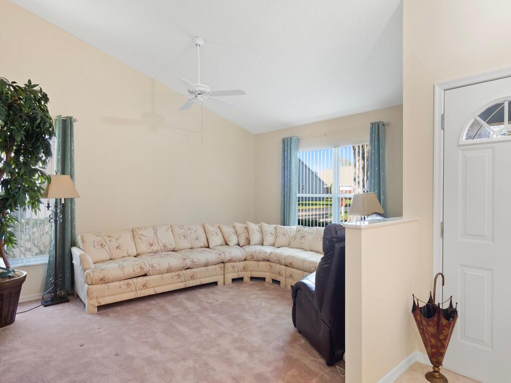 456 NW Casanova Circle, Port St. Lucie