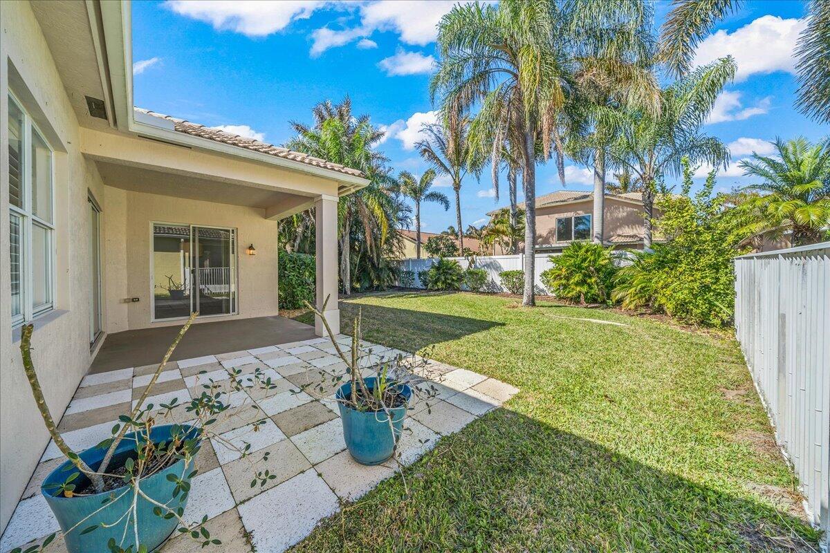 5730 Sunberry Circle