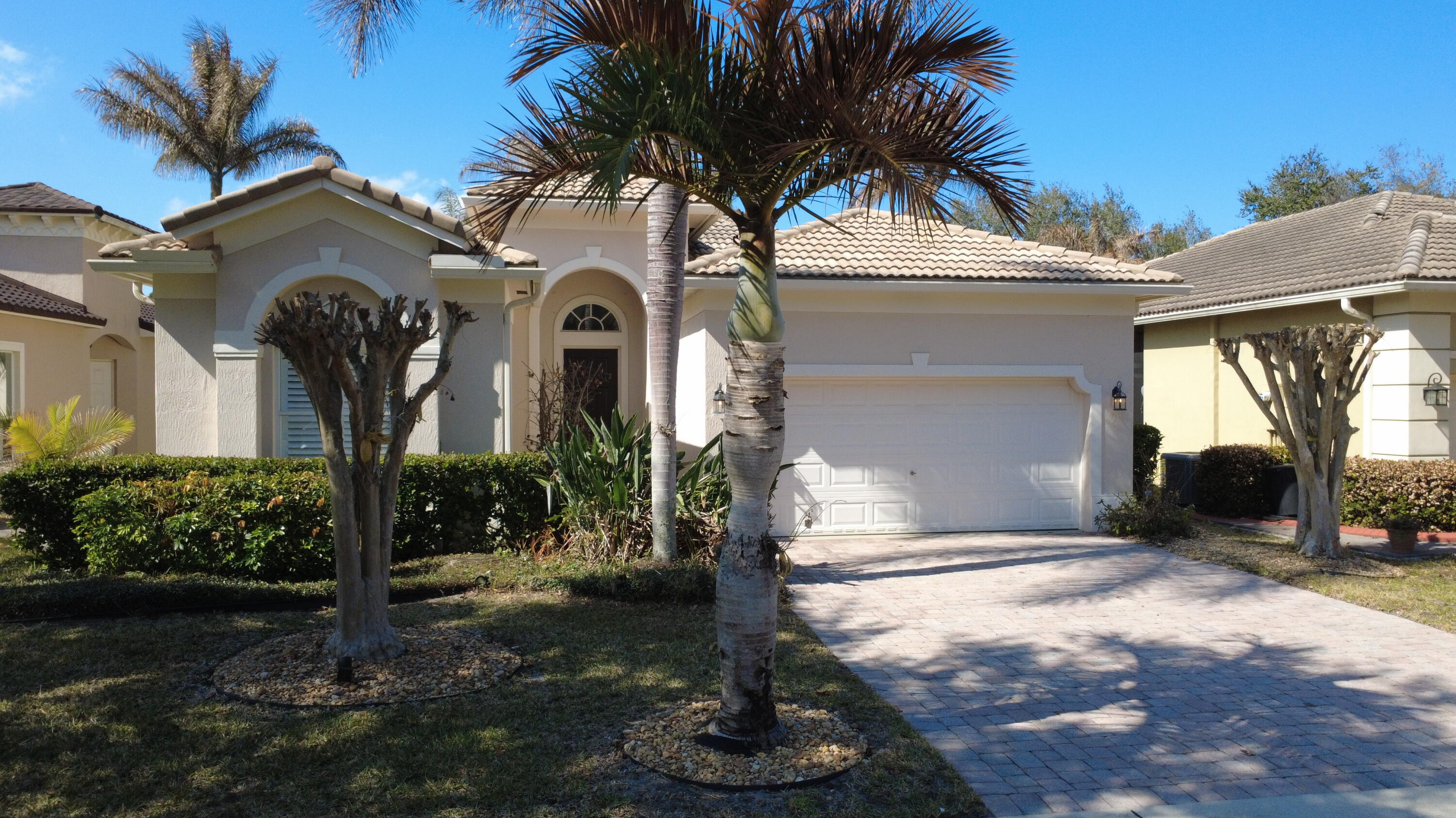 5730 Sunberry Circle