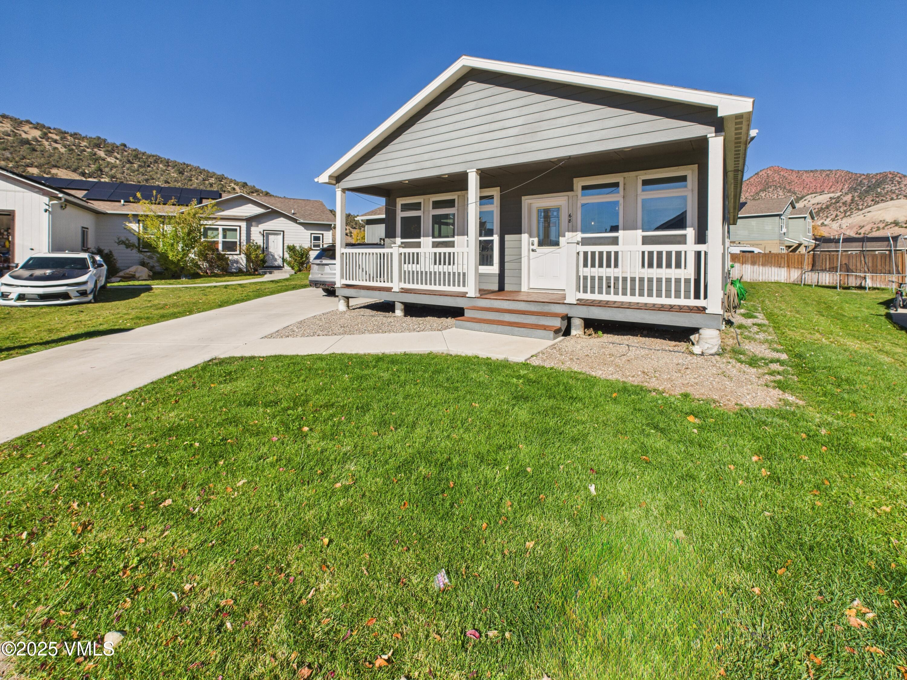 68 Salmon Loop