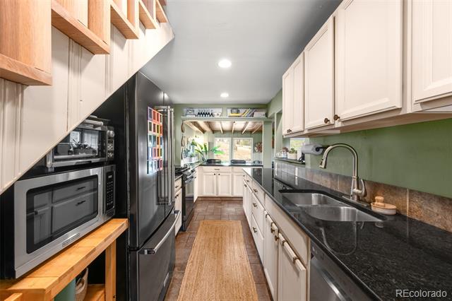 4986 White House Trail