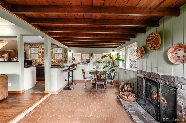 4986 White House Trail