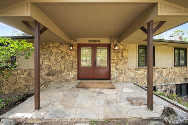 2907 Hiwan Drive