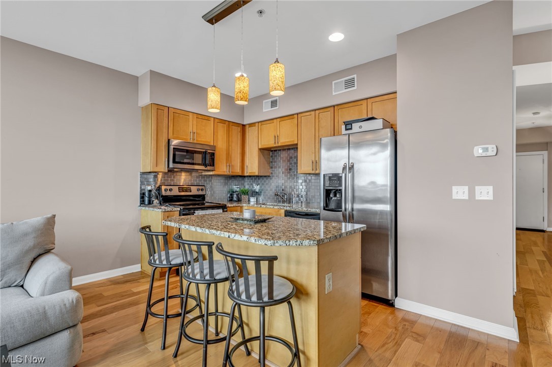 1237 Washington Avenue 1110