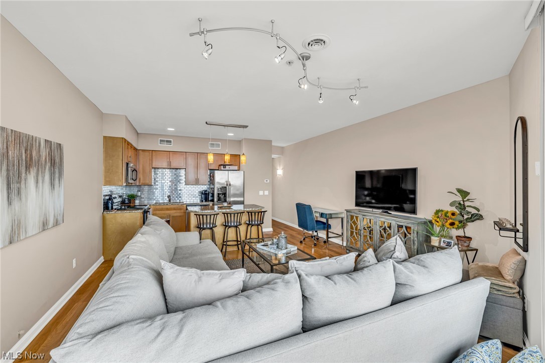 1237 Washington Avenue 1110