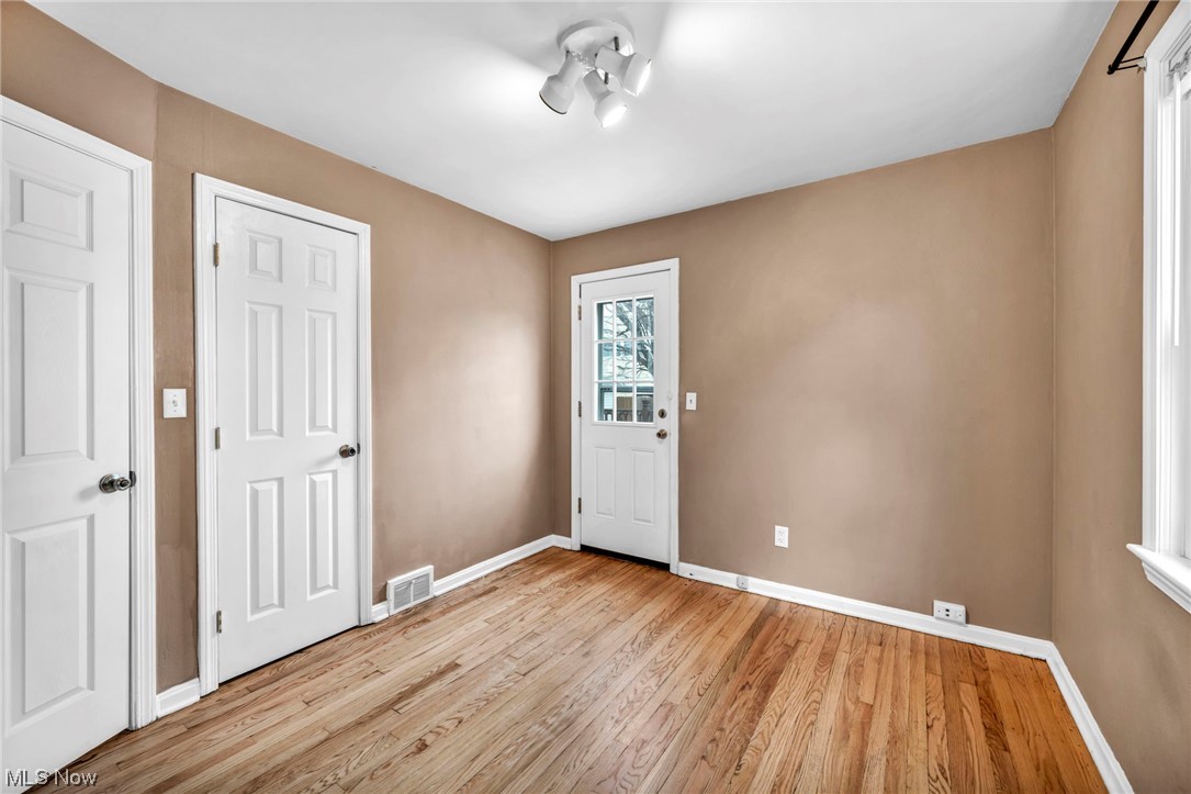 3016 Brookview Boulevard