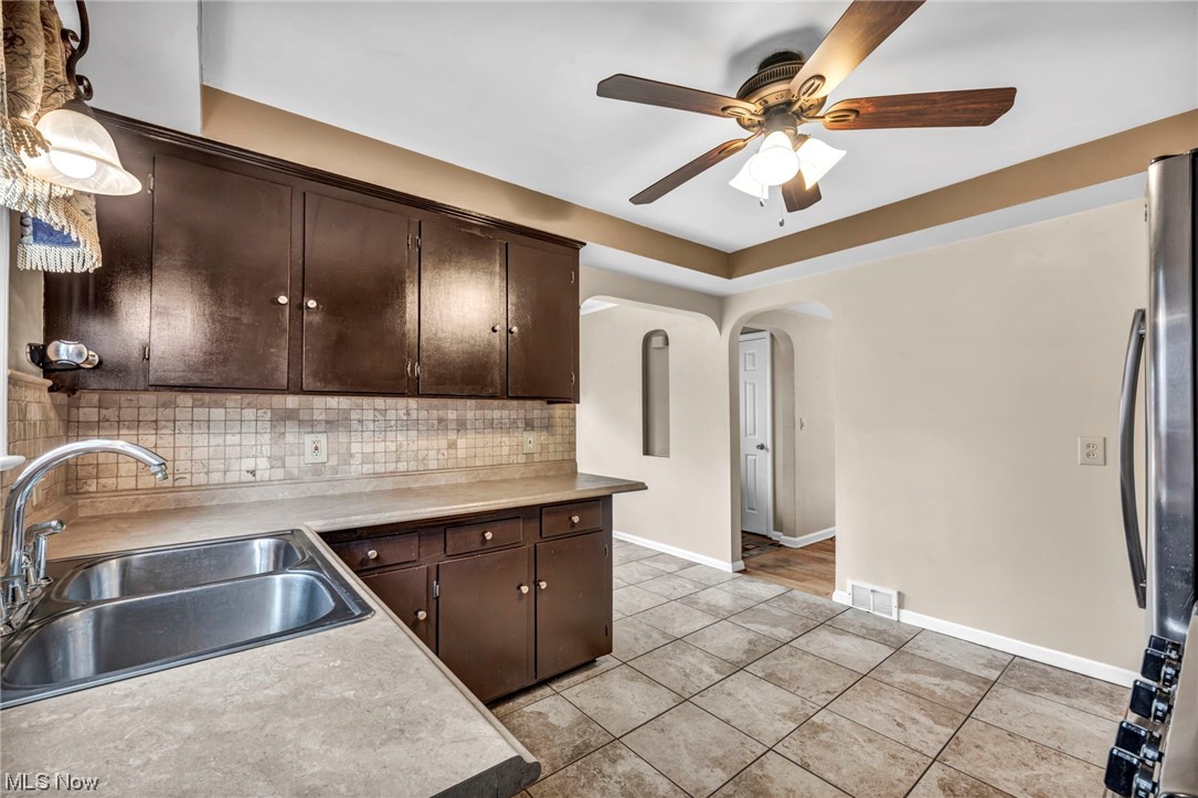 3016 Brookview Boulevard