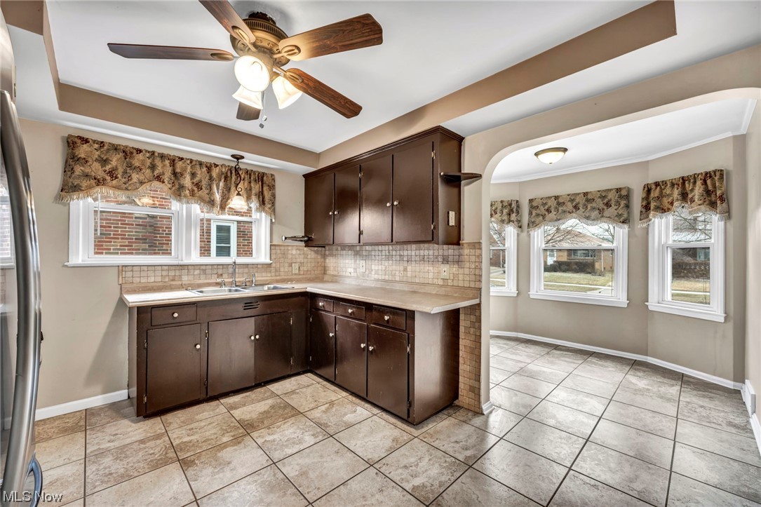 3016 Brookview Boulevard