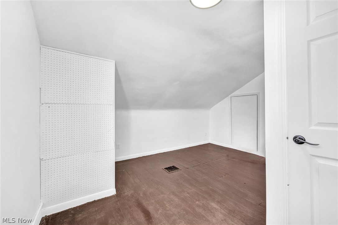 5437 Grasmere Avenue