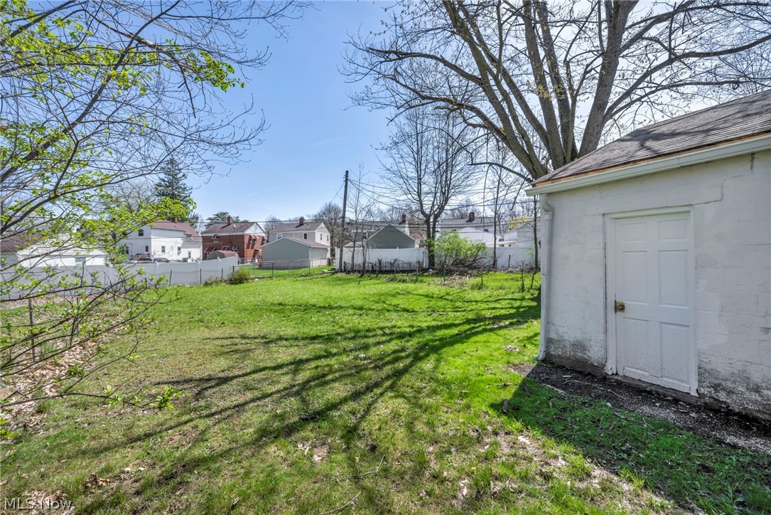 5437 Grasmere Avenue