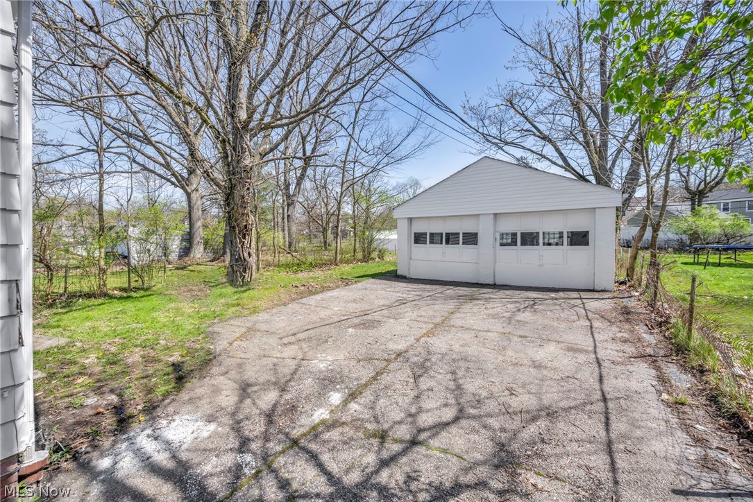 5437 Grasmere Avenue