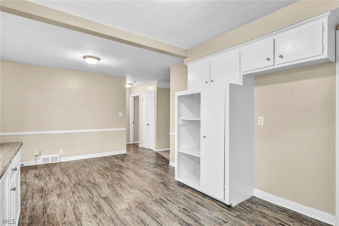 18705 Longview Avenue