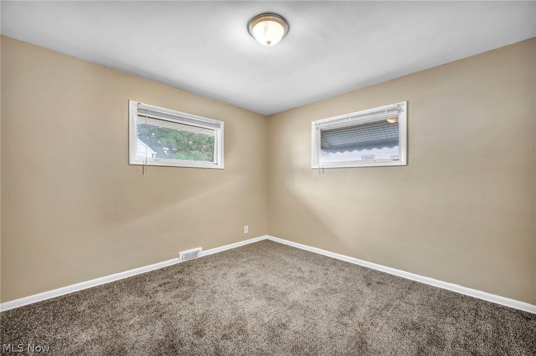 18705 Longview Avenue