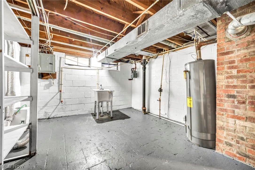 18705 Longview Avenue