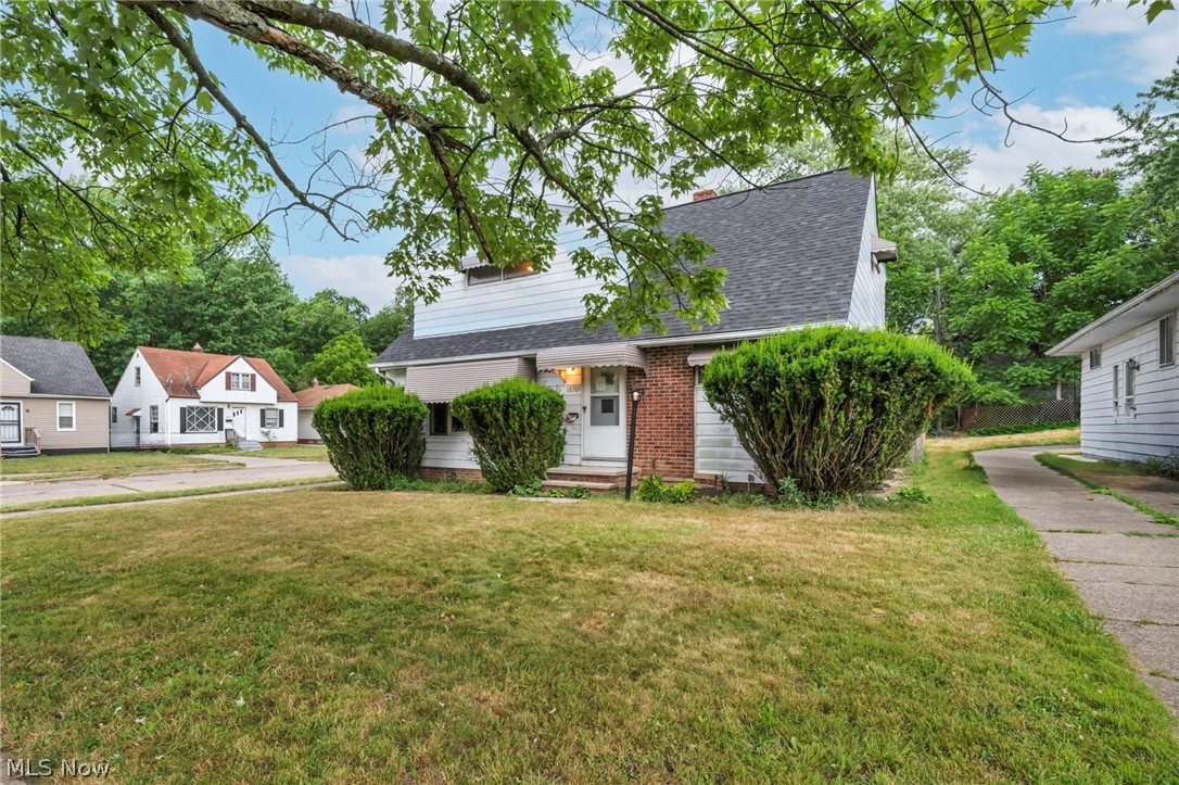 18705 Longview Avenue