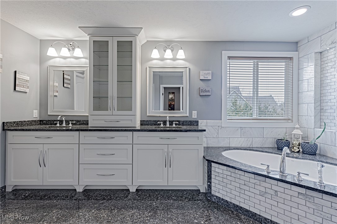 14300 Castlereagh Lane