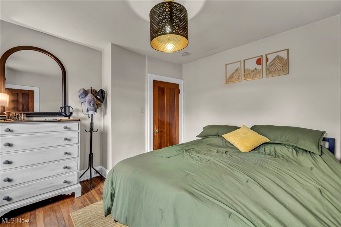 14615 Leonard Avenue