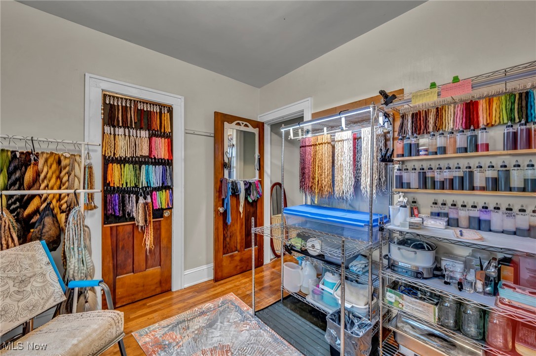 14615 Leonard Avenue