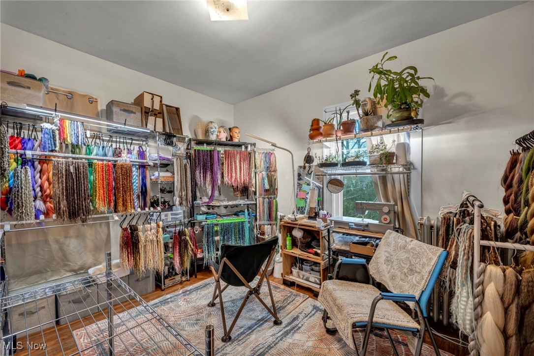 14615 Leonard Avenue