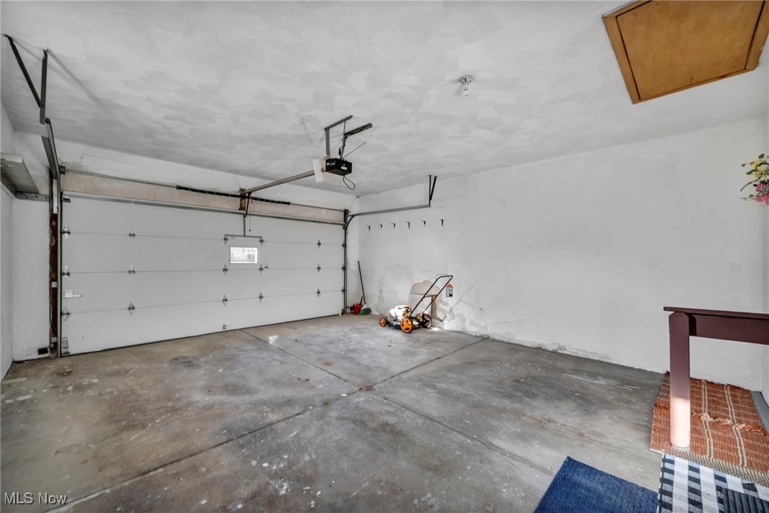 8580 Royal Ridge Drive