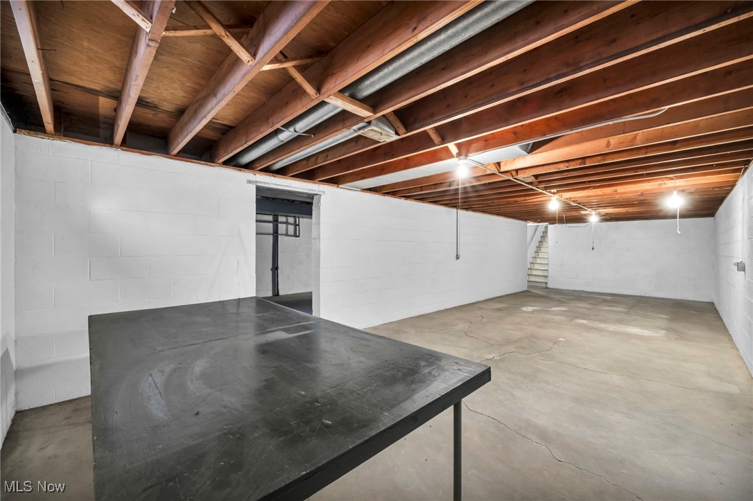 8580 Royal Ridge Drive