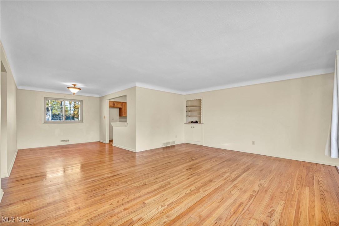 8580 Royal Ridge Drive