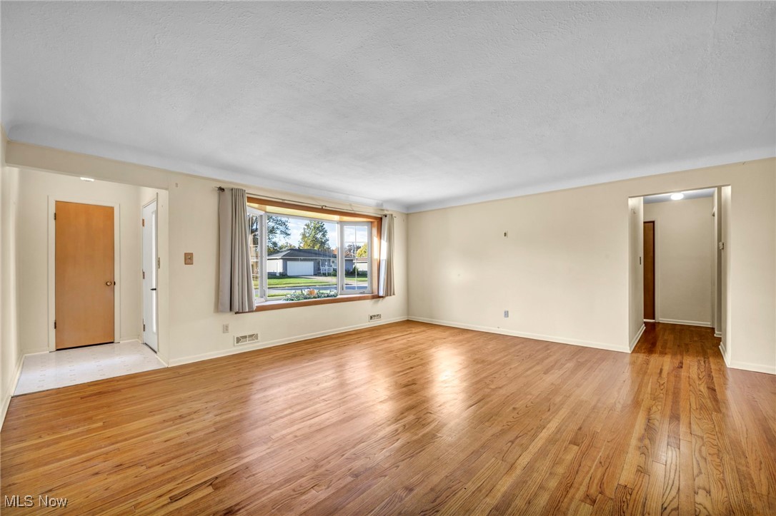 8580 Royal Ridge Drive