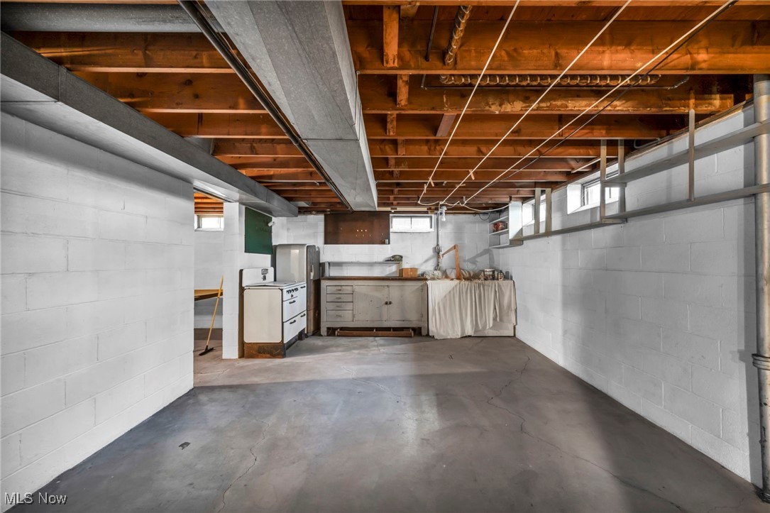 8580 Royal Ridge Drive