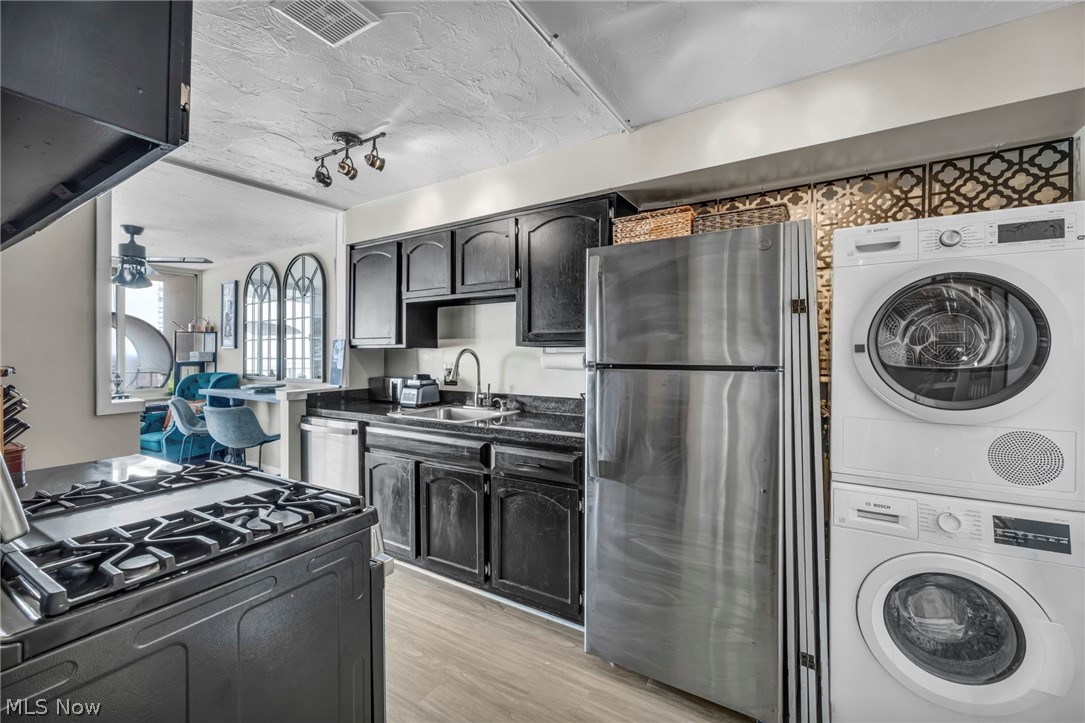 12900 Lake Avenue 1127