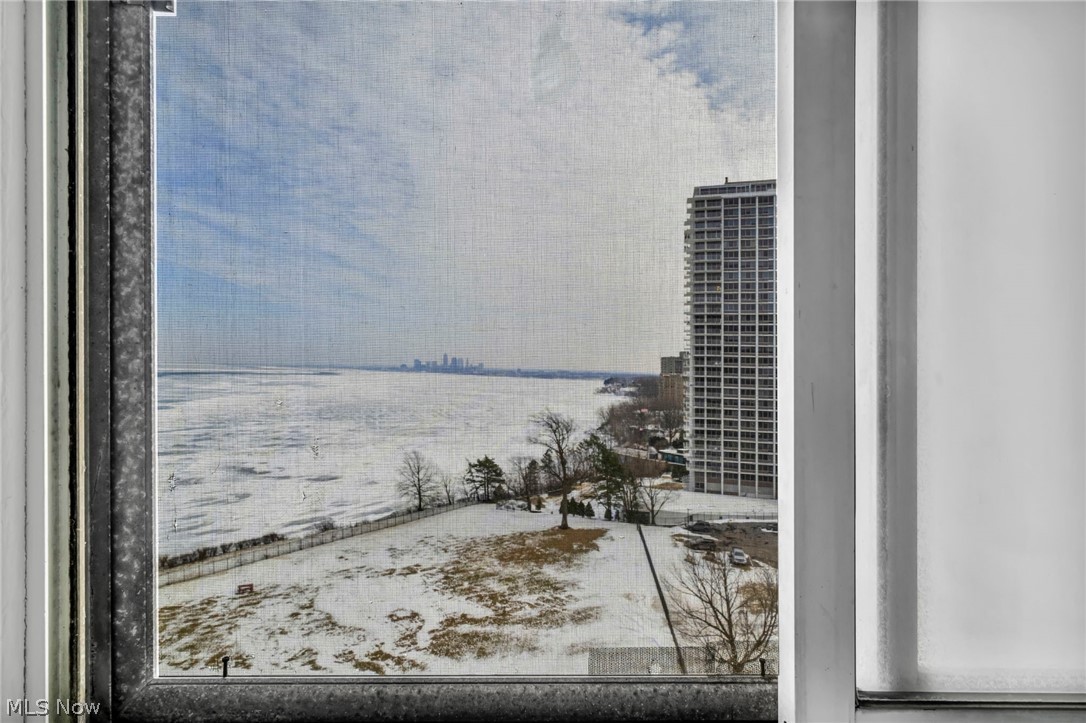 12900 Lake Avenue 1127