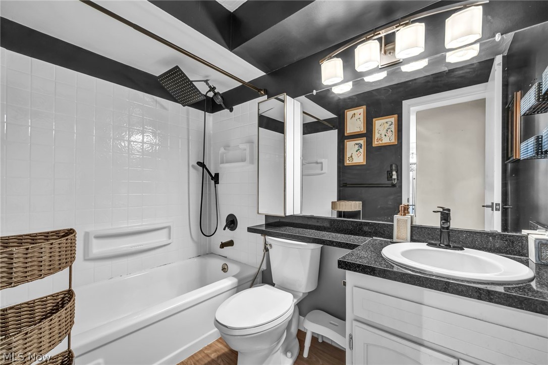 12900 Lake Avenue 1127