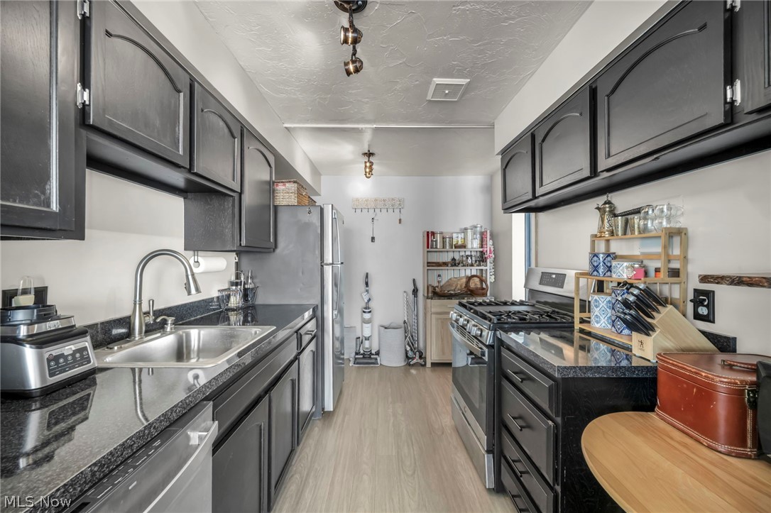 12900 Lake Avenue 1127