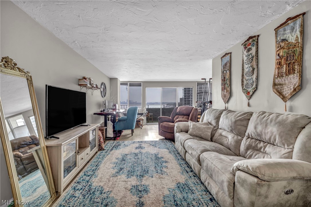 12900 Lake Avenue 1127