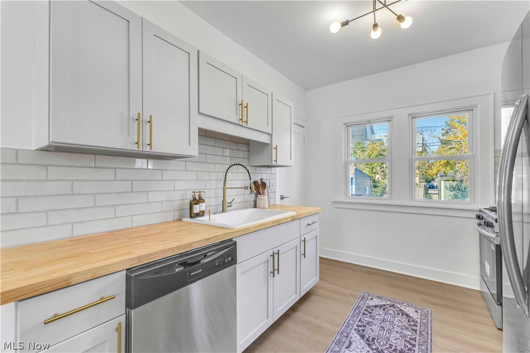 3289 Silsby Road