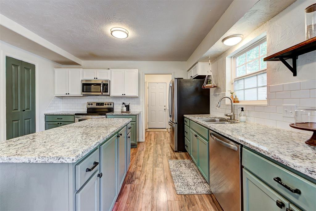 2121 NW 115th Street