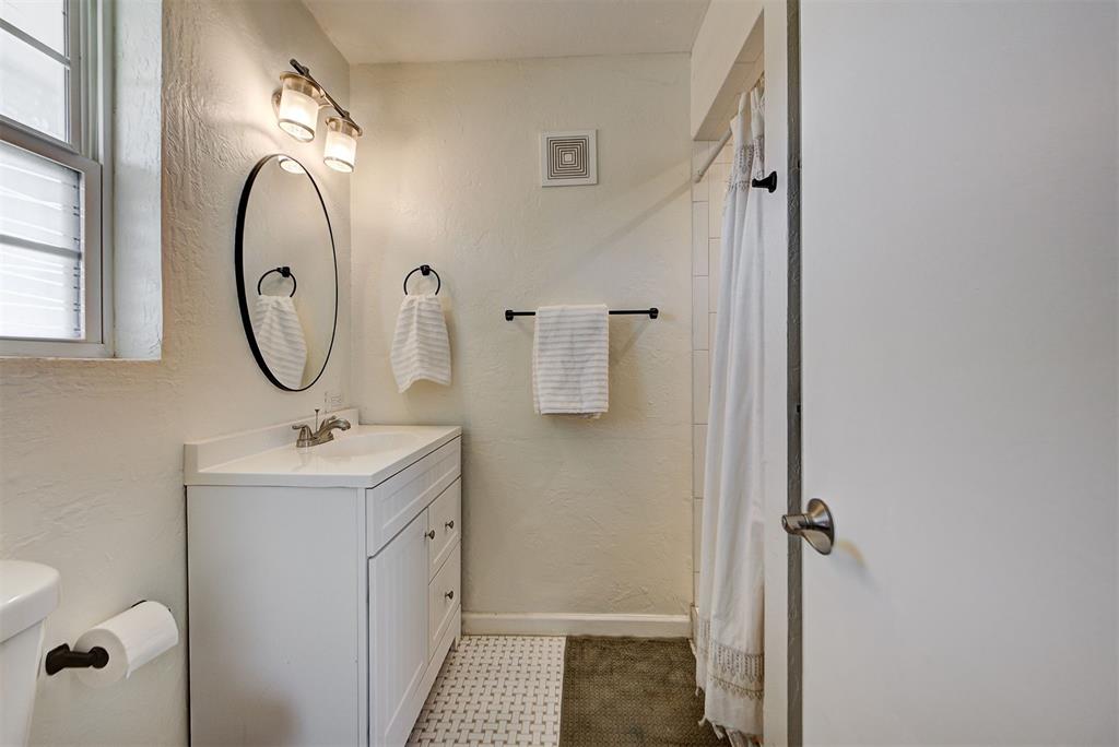 2121 NW 115th Street