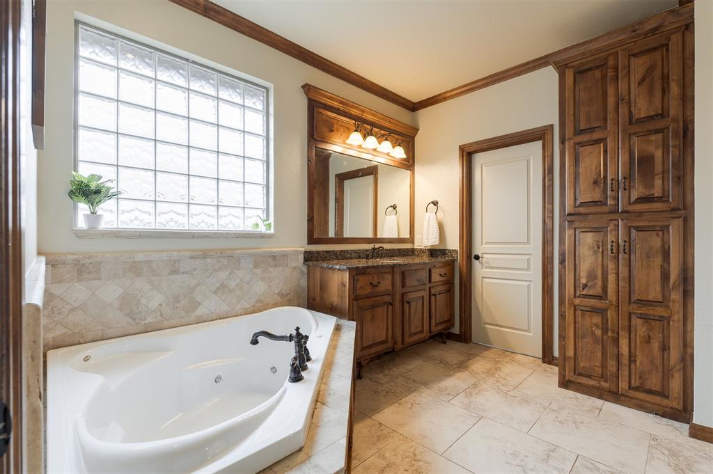 2601 Cheval Pointe Drive