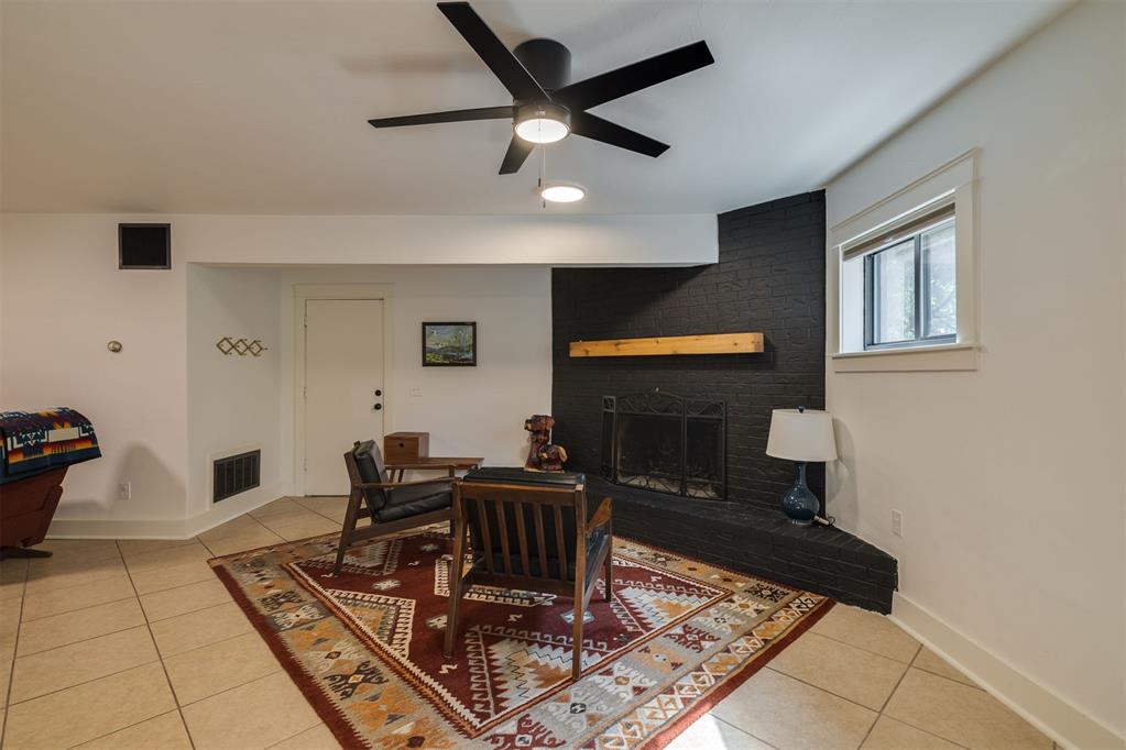 2917 Cedar Oak Drive